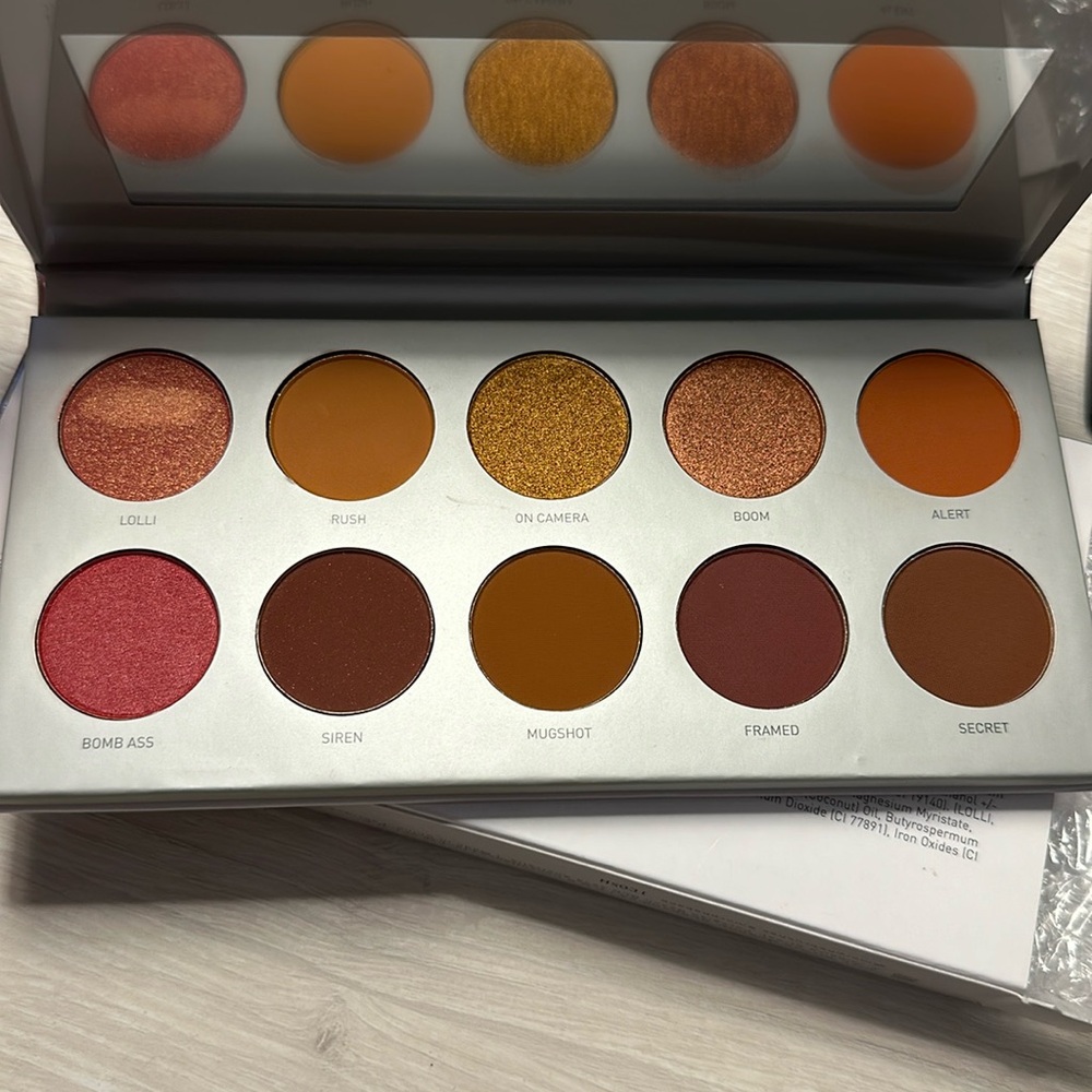 Morphe Jaclyn Hill Ring the Alarm Palette